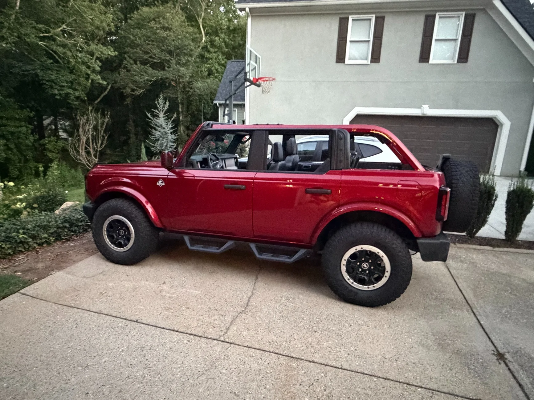 Ford Bronco RUBY RED Bronco Club IMG_8211