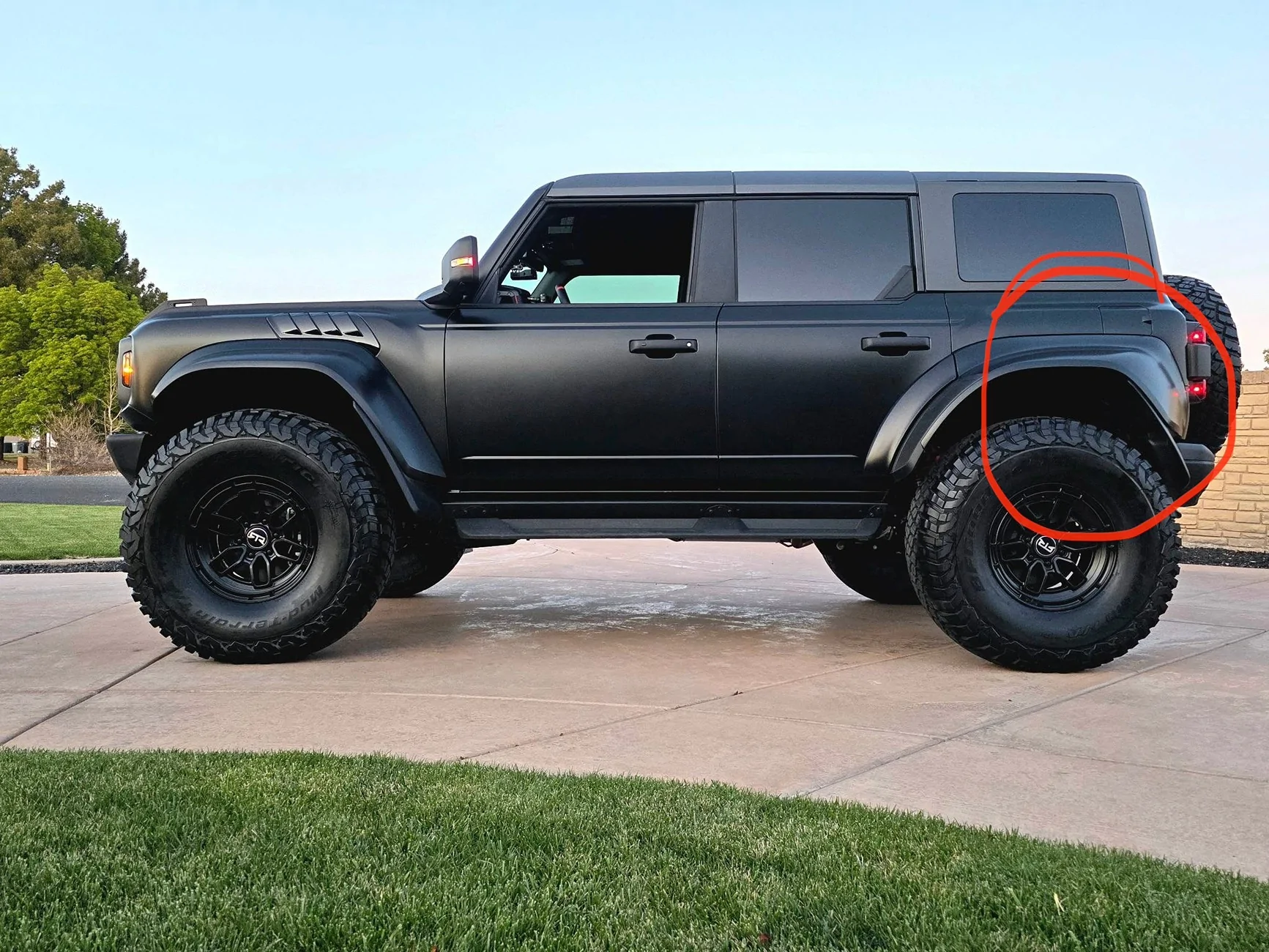 Ford Bronco Bronco Raptor hater poll (Keep it friendly:) IMG_1314