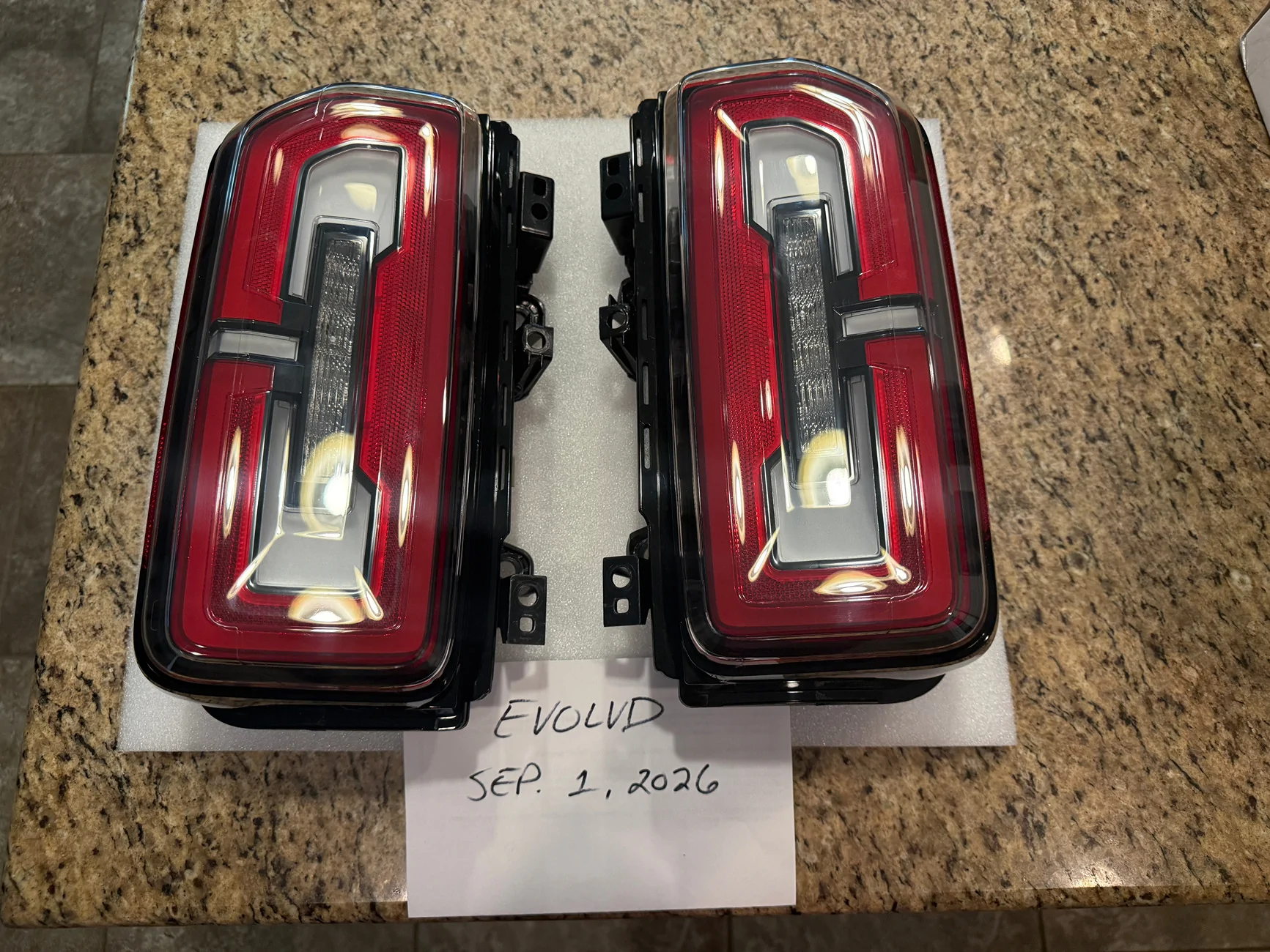 Ford Bronco 2025 OEM OBX LED Tail Lights IMG_3302