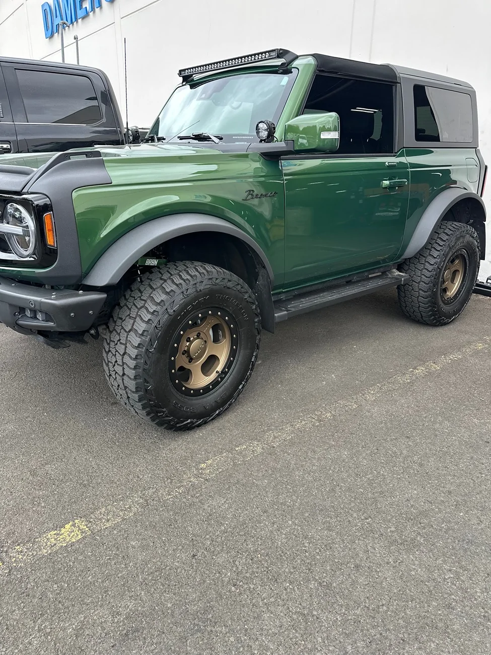 Ford Bronco Our 2022 BRBN 2-Door Sas MT IMG_5525