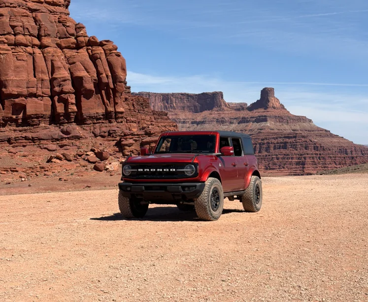 Ford Bronco Year 3 with Pepper 1788391256583-k0