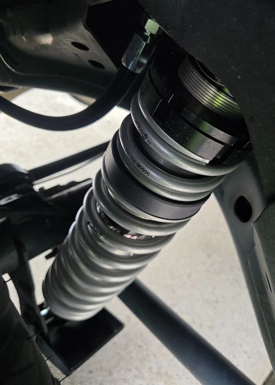 Ford Bronco Radflo Lift 2.5 Coilovers + Nitto G3 35's On 2021 Non-Sas OBX BRONCO 20260830_120654