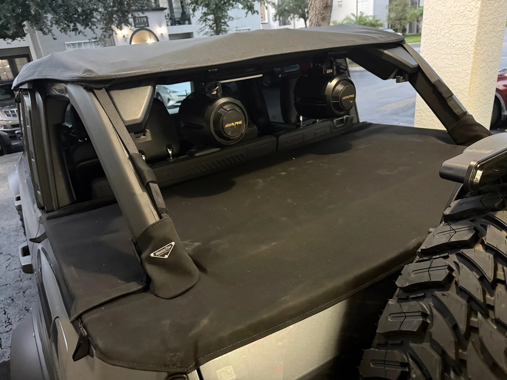 Ford Bronco Mastertop Tonneau Cover - My Review / Feedback IMG_4457