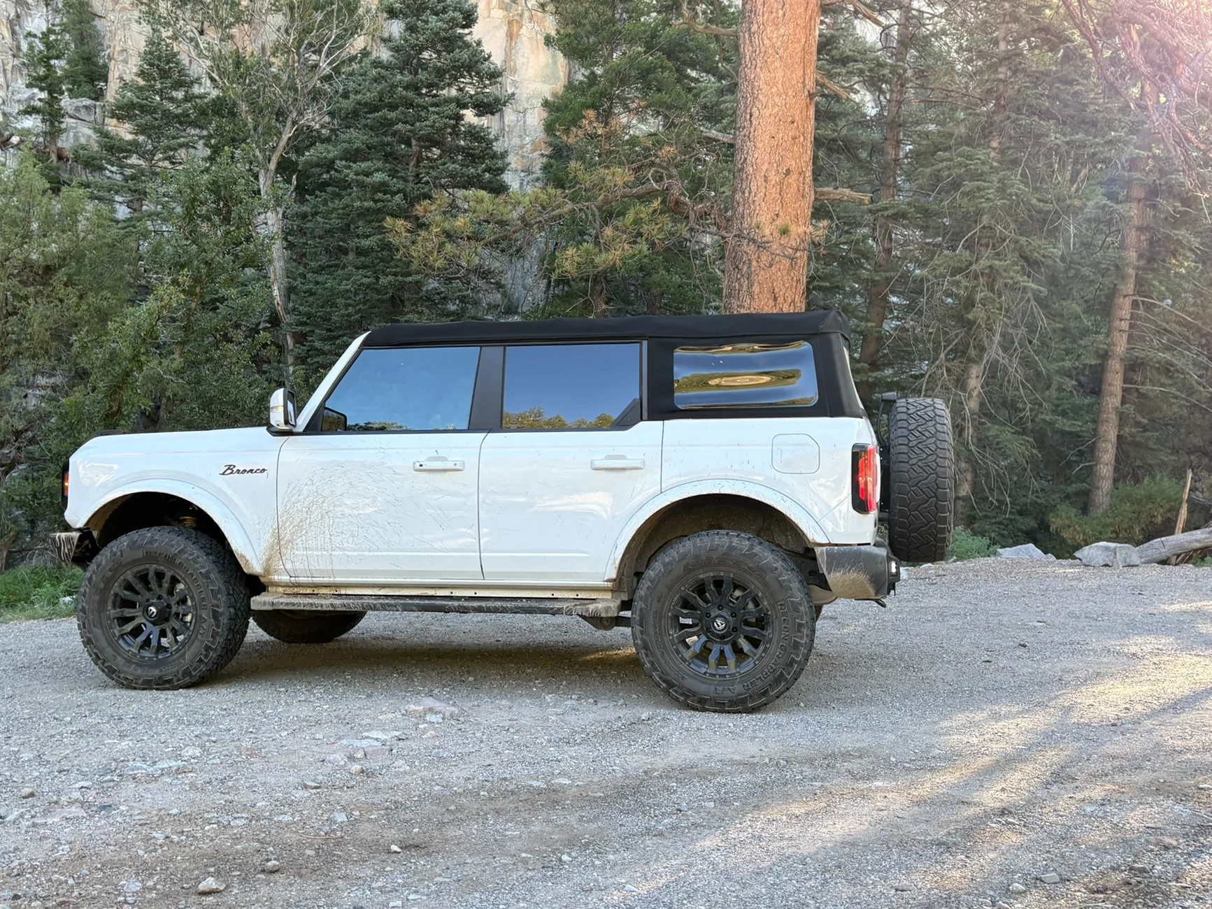 Ford Bronco Radflo Lift 2.5 Coilovers + Nitto G3 35's On 2021 Non-Sas OBX IMG_5131