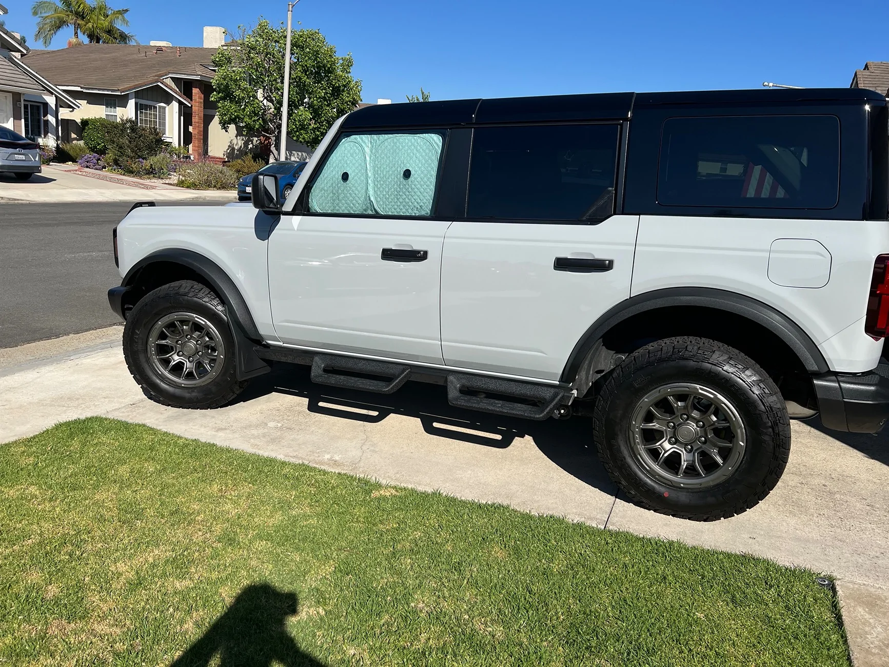 Ford Bronco AVALANCHE GRAY Bronco Club IMG_3496