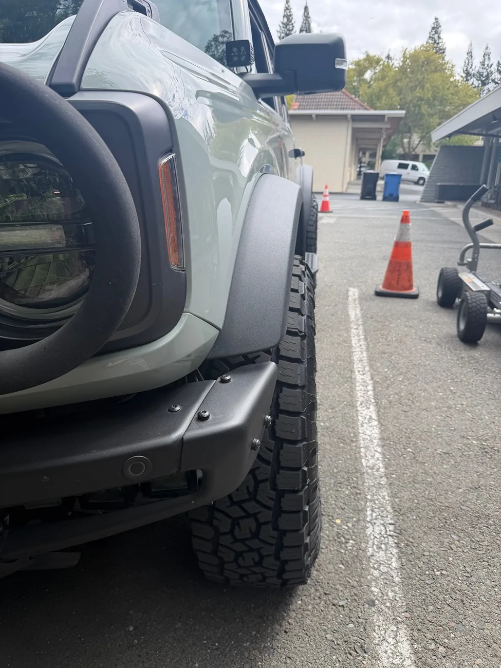 Ford Bronco Show us your installed wheel / tire upgrades here! (Pics) IMG_2304