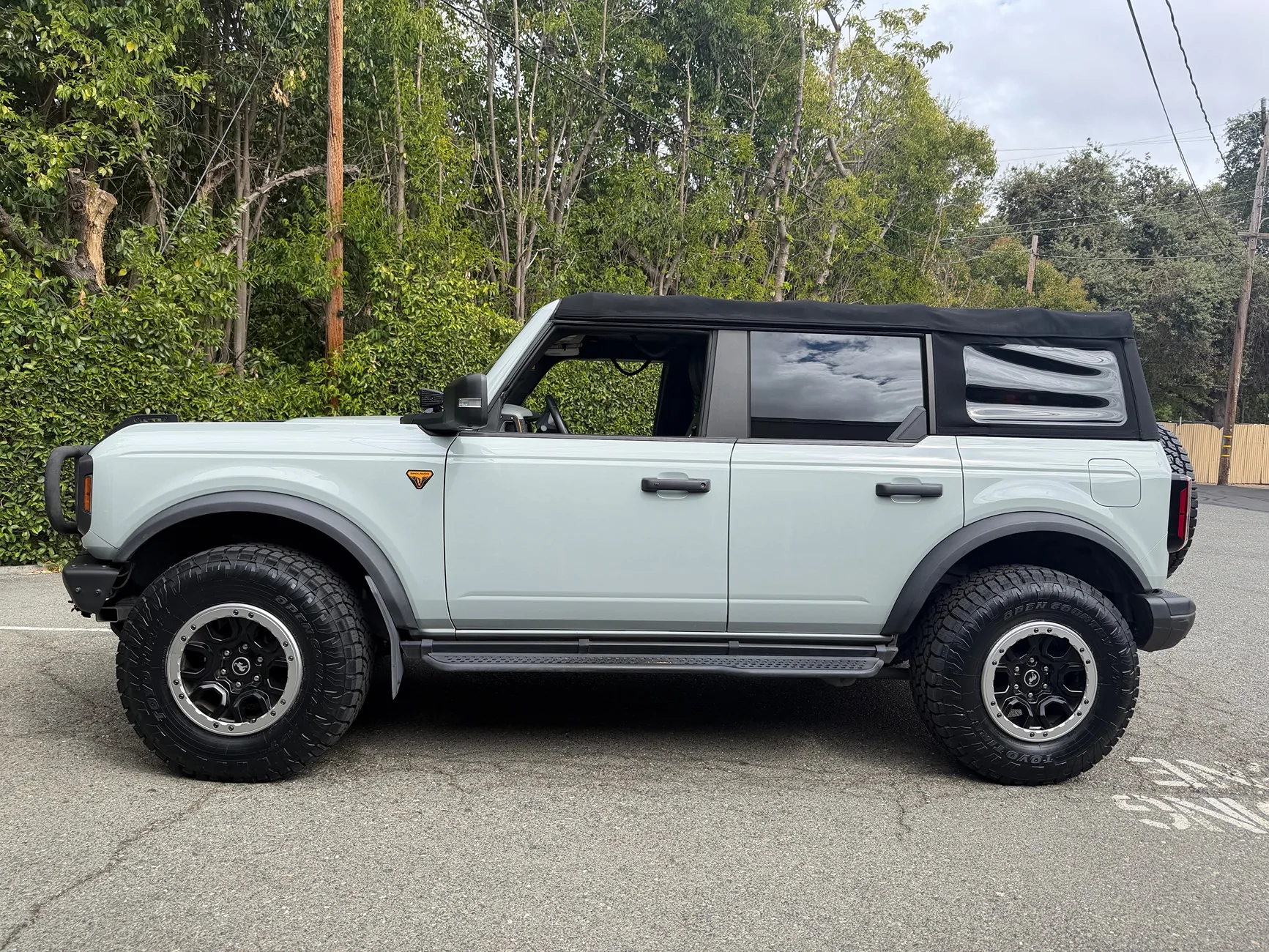 Ford Bronco Show us your installed wheel / tire upgrades here! (Pics) IMG_2302