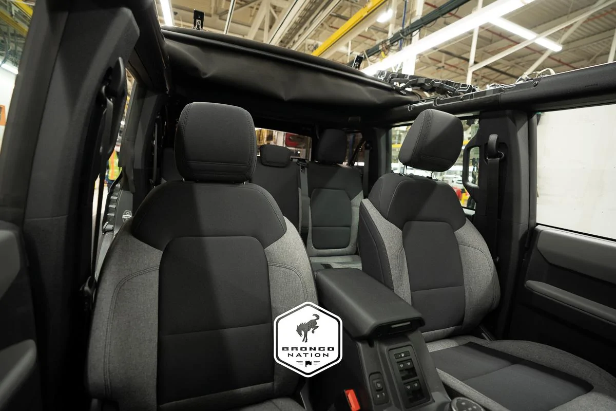 Ford Bronco Bronco Base Interior, Seats, Dash bronco-base-interior-seats-dash-exterior-interior-1