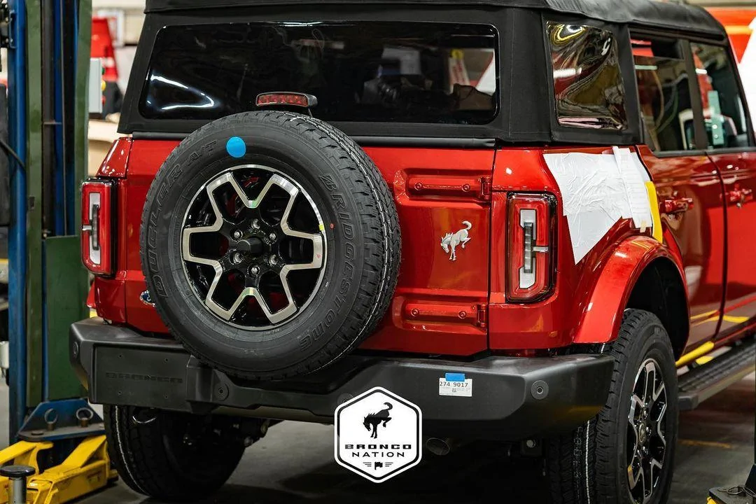 Ford Bronco New preproduction Broncos off the line: Area 51, Cyber Orange, Rapid Red, Iconic Silver, Race Red, Soft Top 120373802_152913146506859_3316176889704867950_n