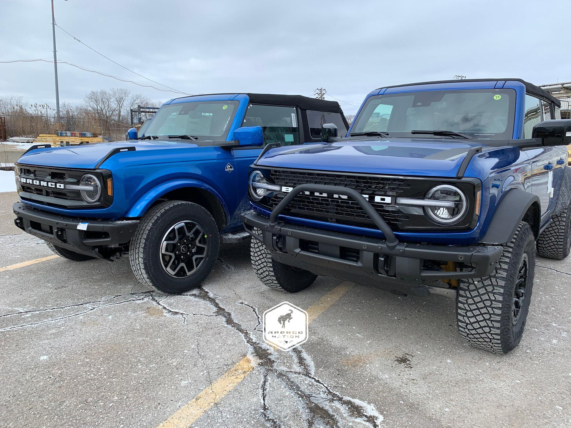 Ford Bronco Three Bronco Blues (Antimatter, Velocity, Lightning) 2021-bronco-antimatter-blue-vs-velocity-blue-vs-lightning-blue-0
