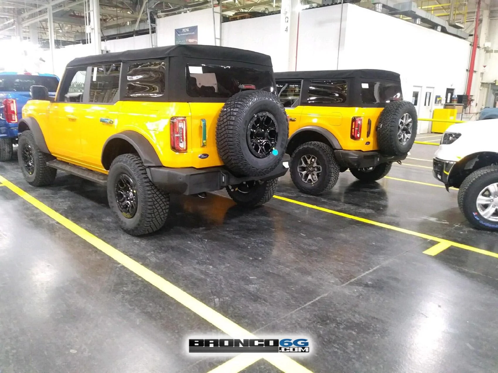 Ford Bronco 📷 Factory Pics: Dashboard switches & buttons + More Broncos Factory 2021 Bronco Cyber Orange 3