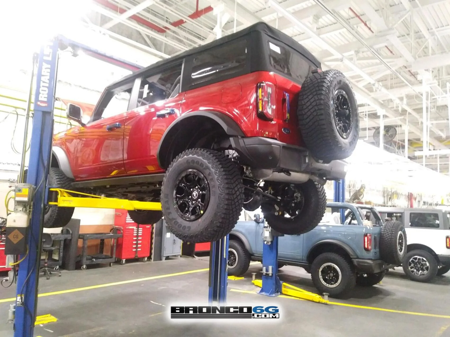 Ford Bronco 📷 Factory Pics: Dashboard switches & buttons + More Broncos Factory 2021 Bronco Rapid Red 2