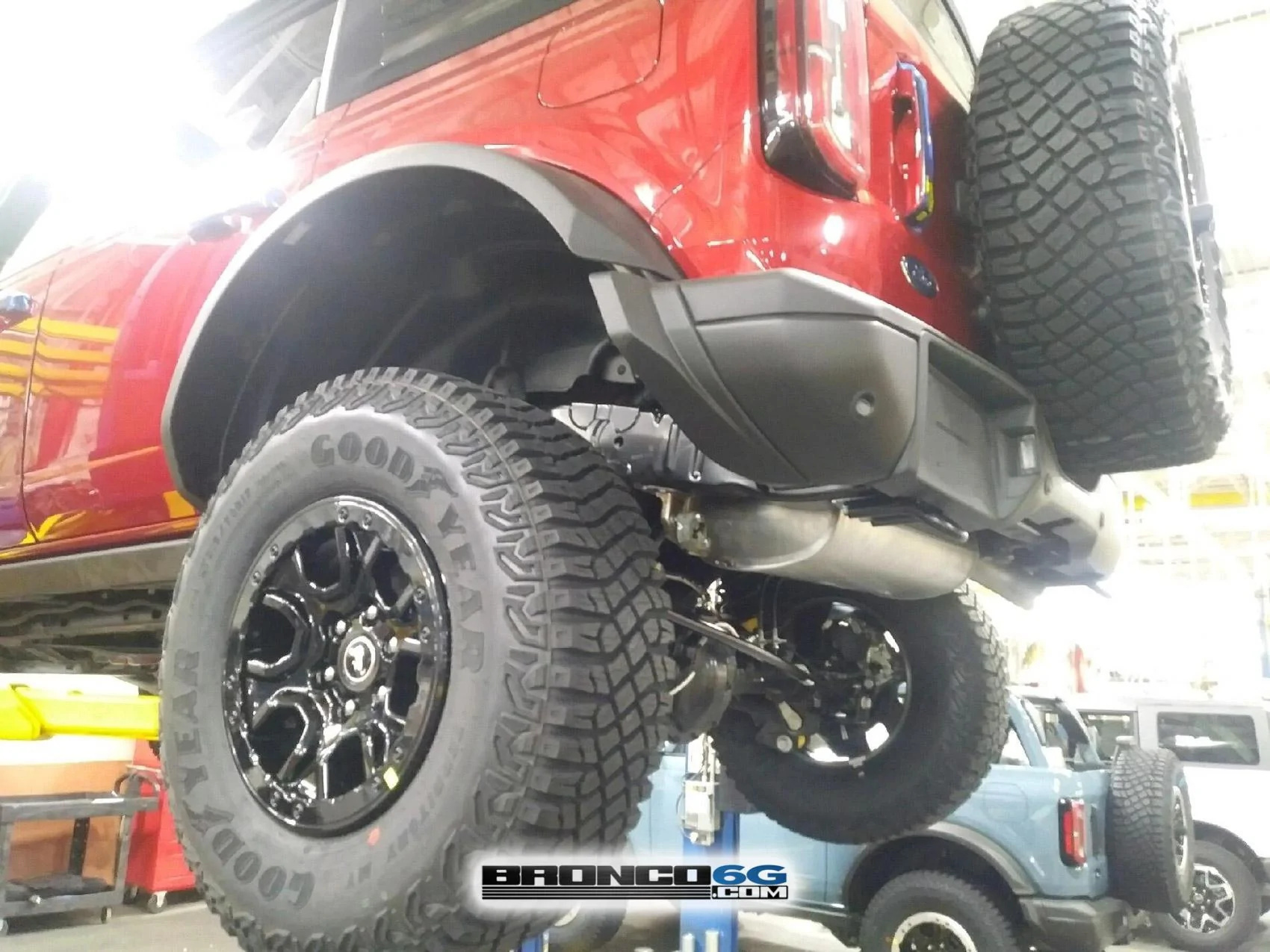 Ford Bronco 📷 Factory Pics: Dashboard switches & buttons + More Broncos Factory 2021 Bronco Rapid Red 3