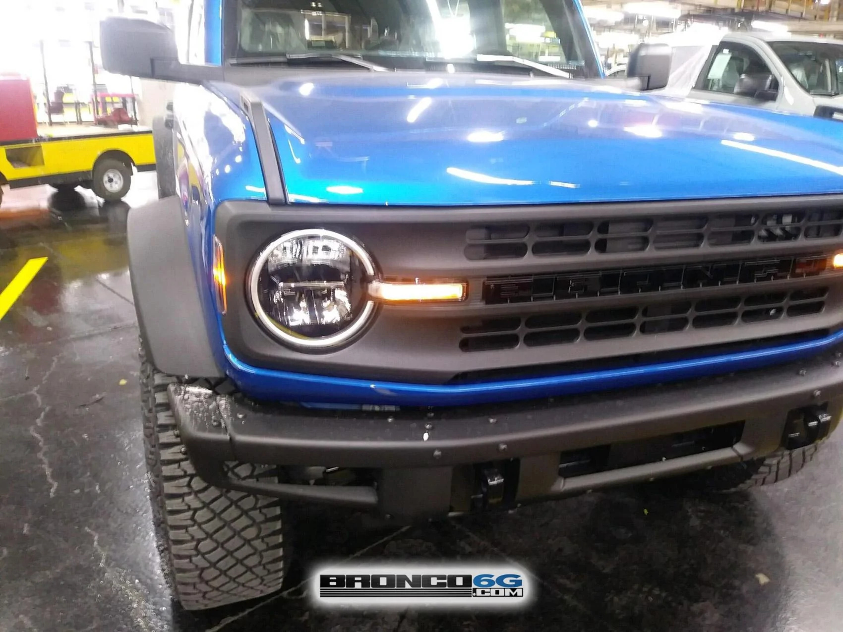 Ford Bronco 📷 Factory Pics: Dashboard switches & buttons + More Broncos Factory 2021 Bronco Velocity Blu