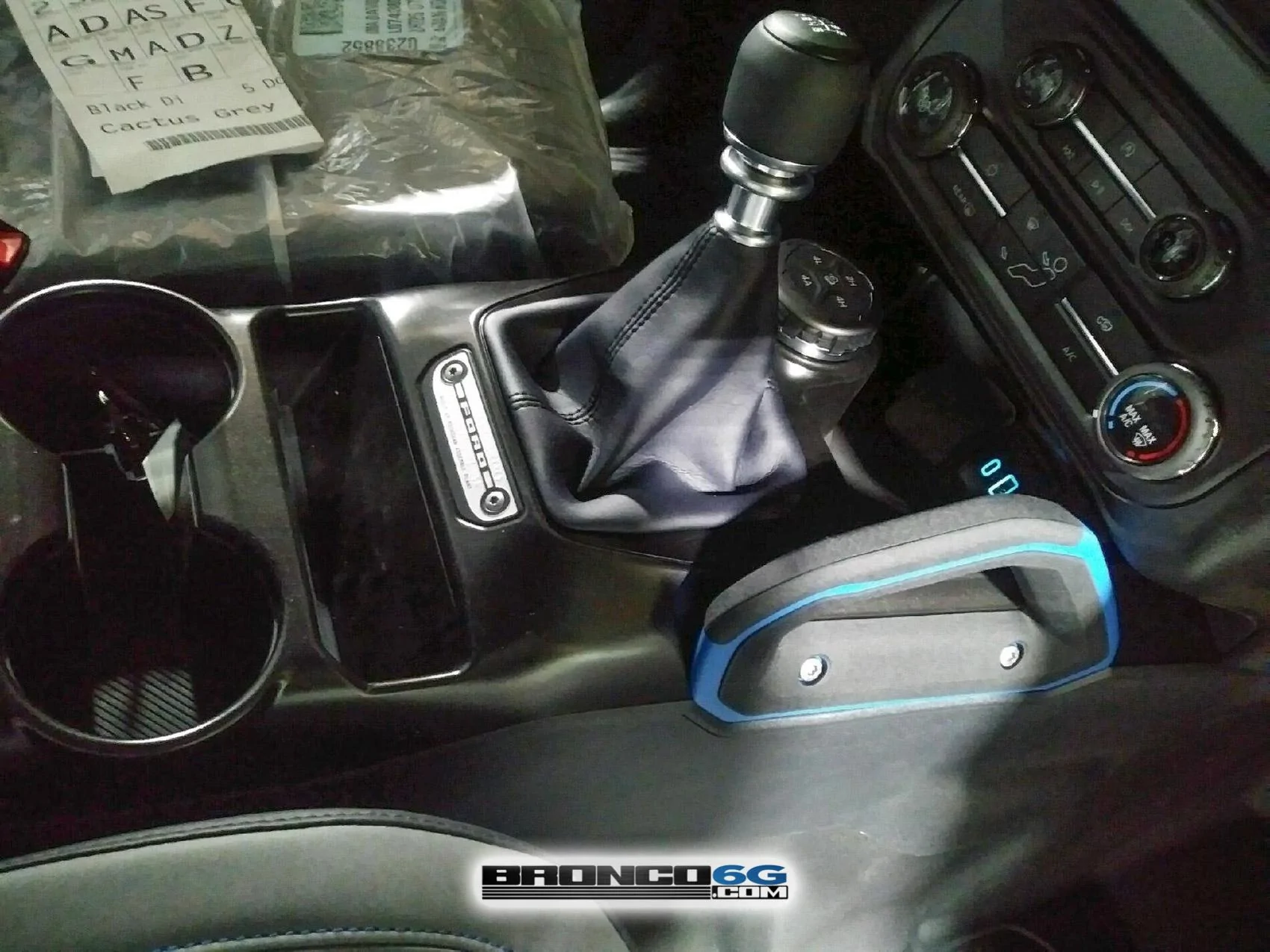 Ford Bronco 📷 Factory Pics: Dashboard switches & buttons + More Broncos Factory 2021 Bronco manual transmission shifter