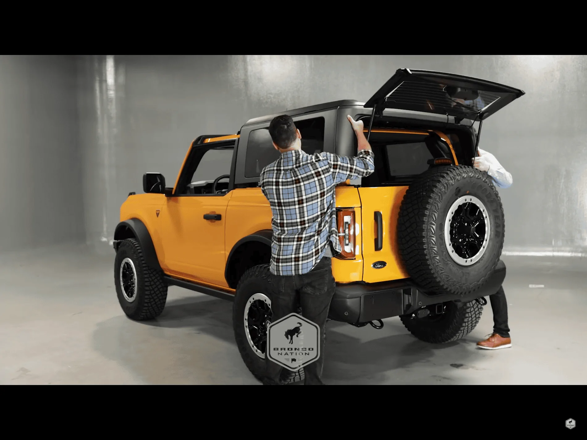 Ford Bronco So, 2D mod top or MIC and soft top... 516A0822-E3AD-4C51-B57A-DFE4F86C8996