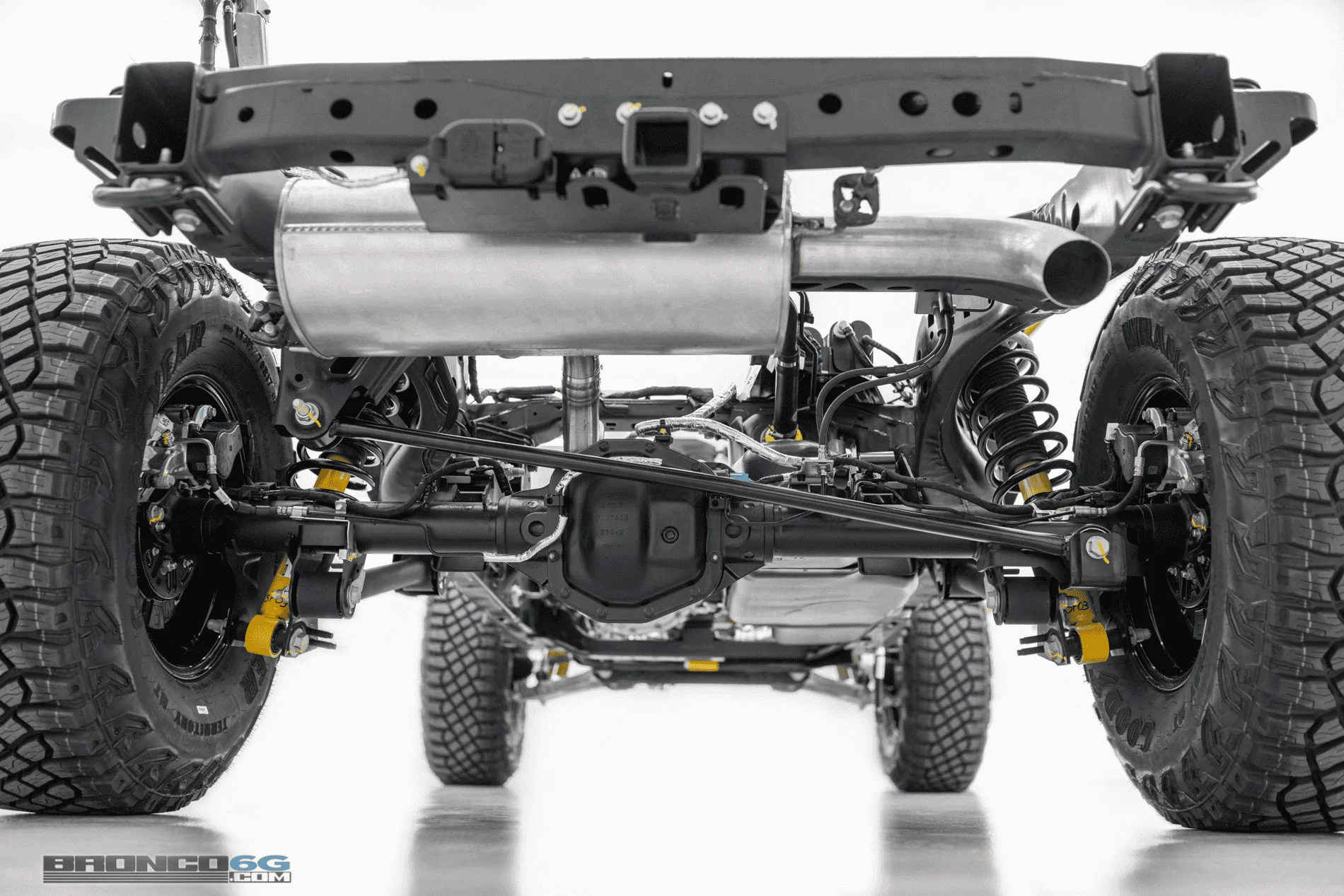 Ford Bronco No rear bumper recovery points? 1612217816096