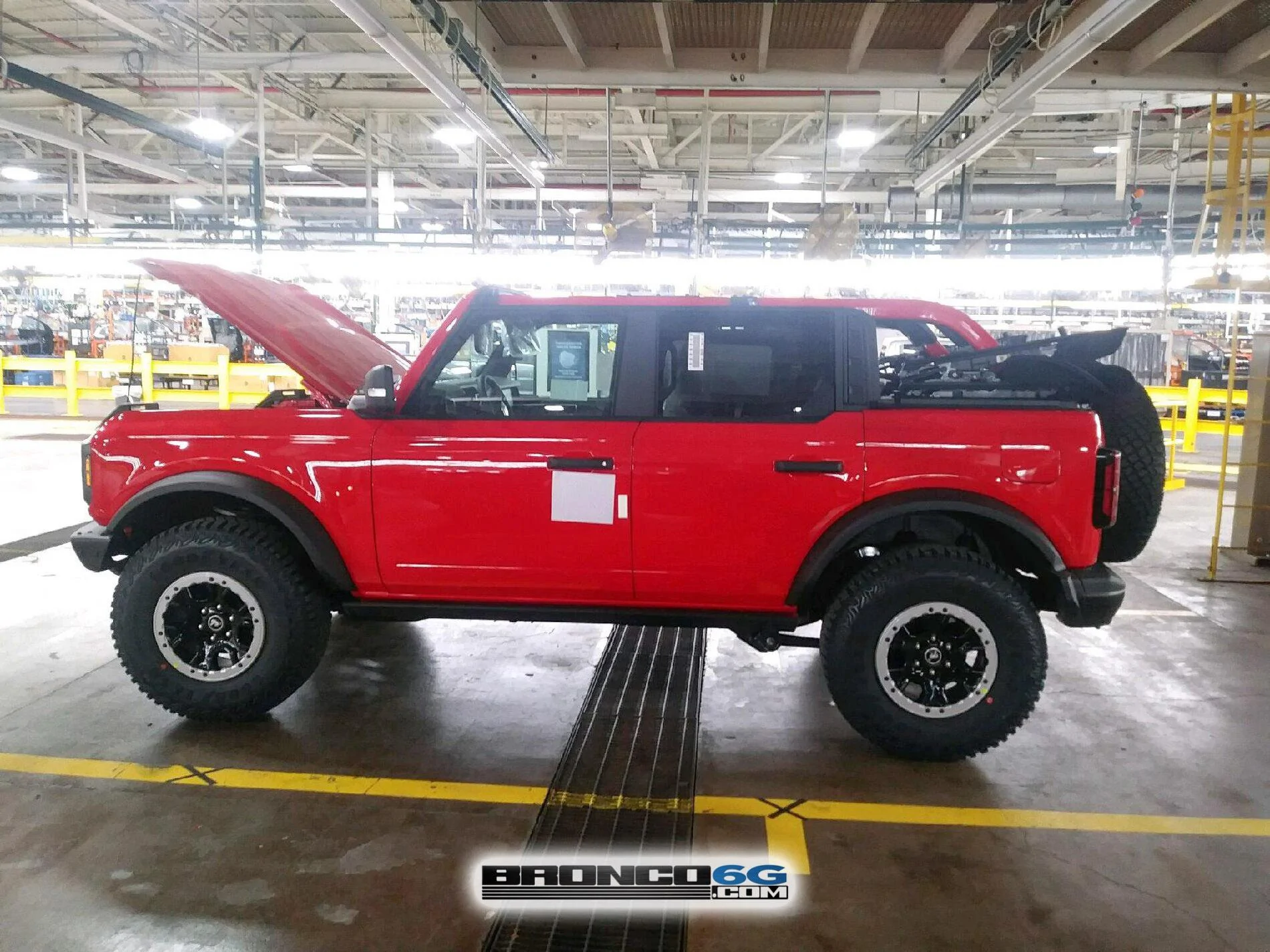 Ford Bronco 📷 Factory Broncos: Modular Black Top + Headlight Assembly, Tail Light Assembly, Puddle Lights 2021 Bronco factory MAP aseembly 1