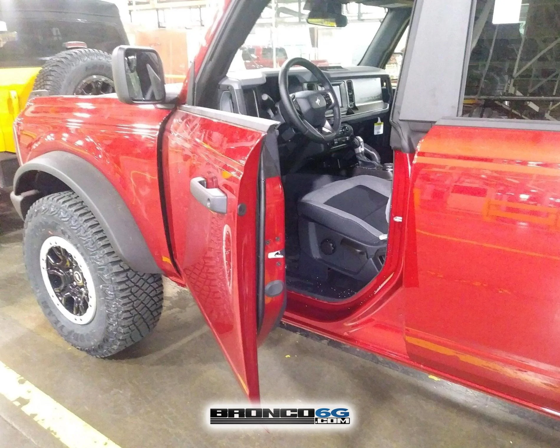 Ford Bronco 📷 Factory Broncos: Modular Black Top + Headlight Assembly, Tail Light Assembly, Puddle Lights 2021 Bronco Sasquatch Rapid Red_