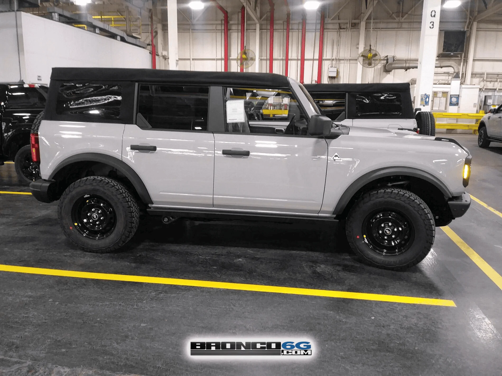 Ford Bronco 📷 Factory Broncos: Modular Black Top + Headlight Assembly, Tail Light Assembly, Puddle Lights 1612225194982