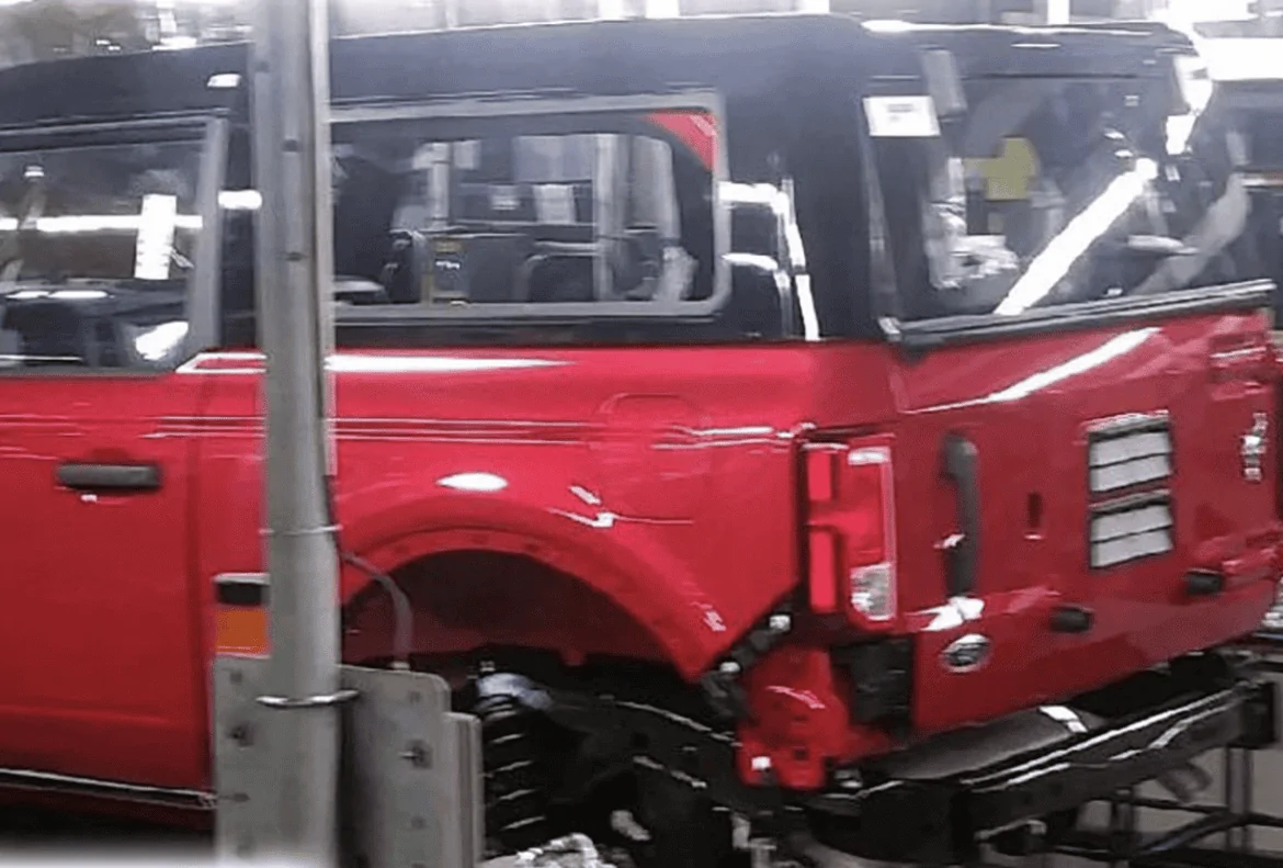 Ford Bronco Are 2 door modular hardtop windows removable? 1612230485101