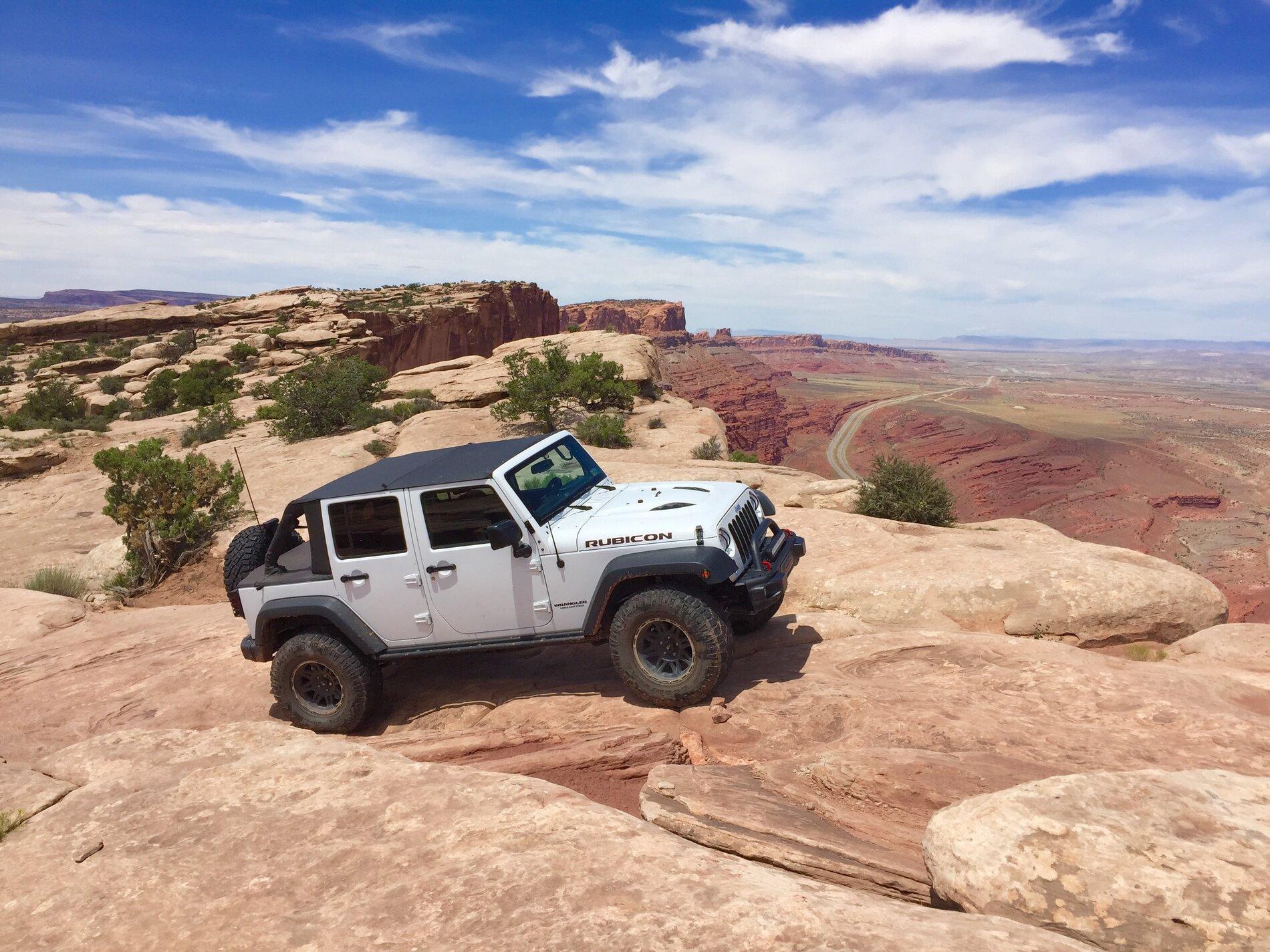 Ford Bronco Moab 4x4 Trails 4C22BCAA-5C63-4486-A120-9381FAFA767E