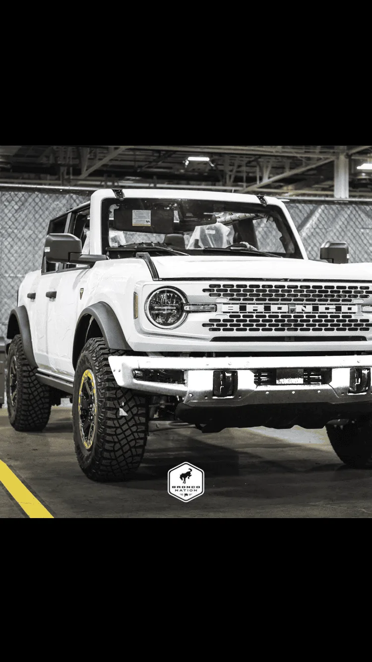 Ford Bronco Photoshop request: white grille and modular bumper BFEADF67-76B6-422A-B12D-D1B9697B9AED