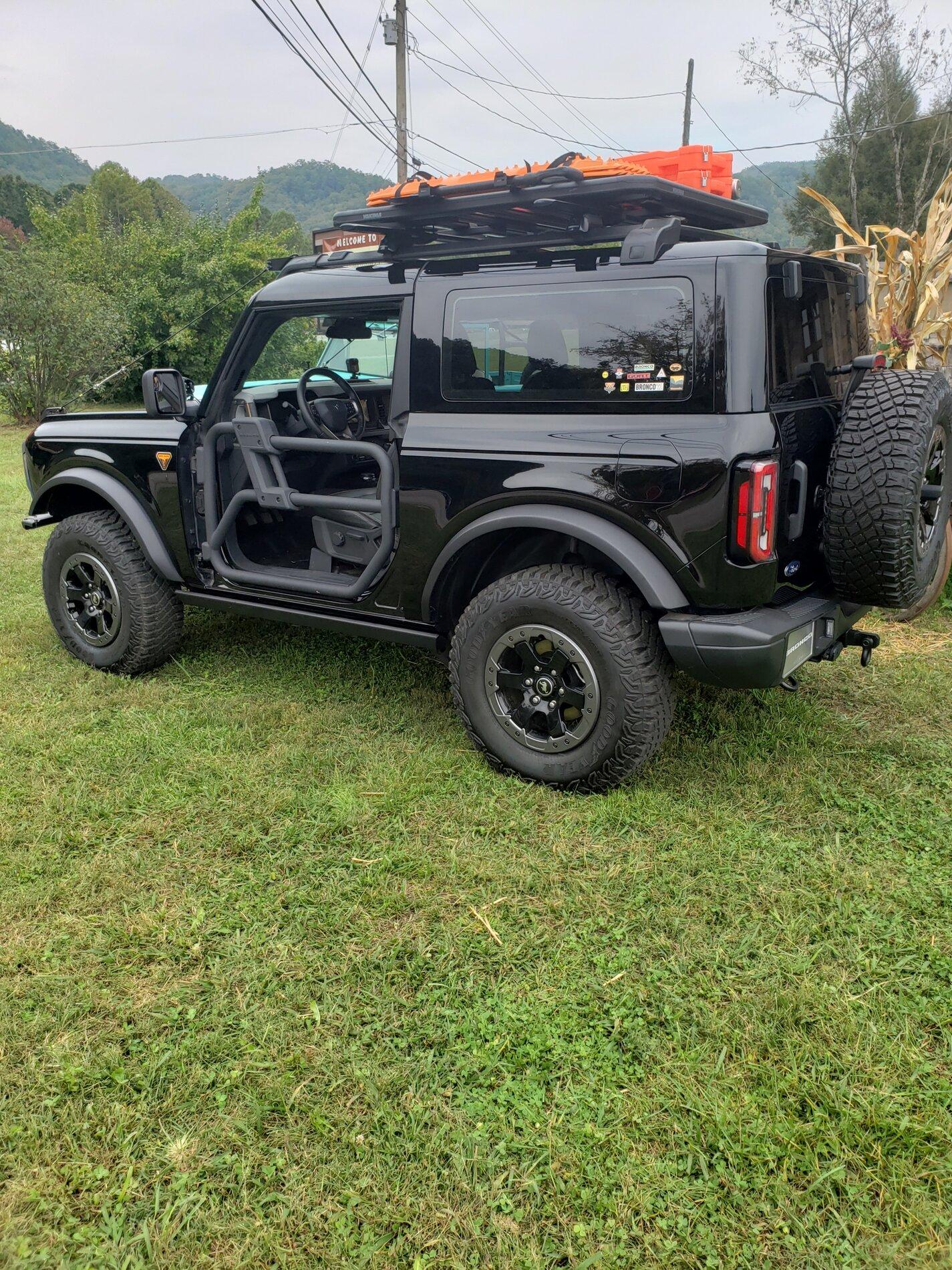 Ford Bronco 📷 Factory Broncos: Modular Black Top + Headlight Assembly, Tail Light Assembly, Puddle Lights 20201009_154707[1]