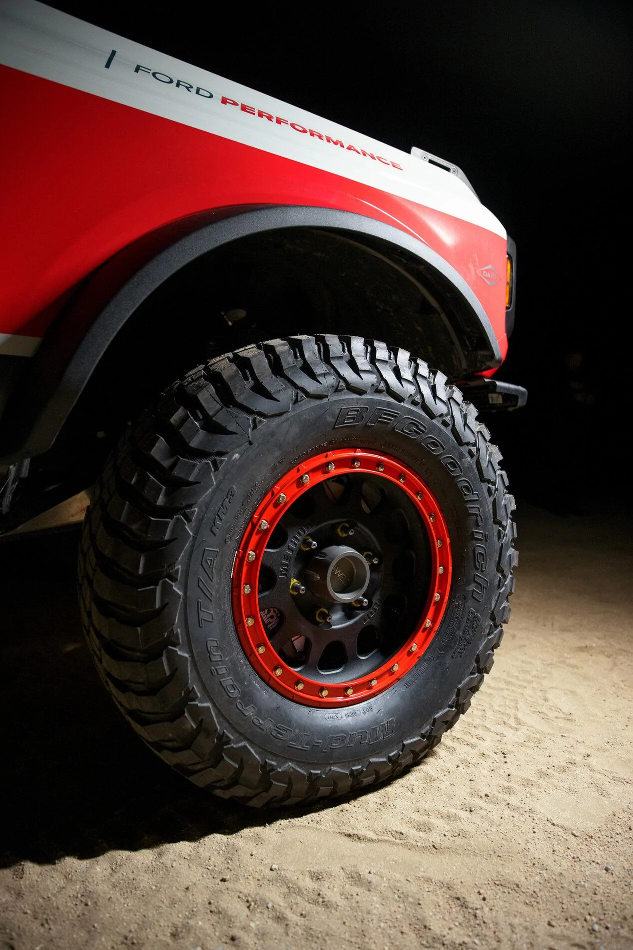 Ford Bronco Ford Performance Debuts Bronco 4600 Race Trucks bronco-4600-race-trucks-ultra4-ford-performance-12