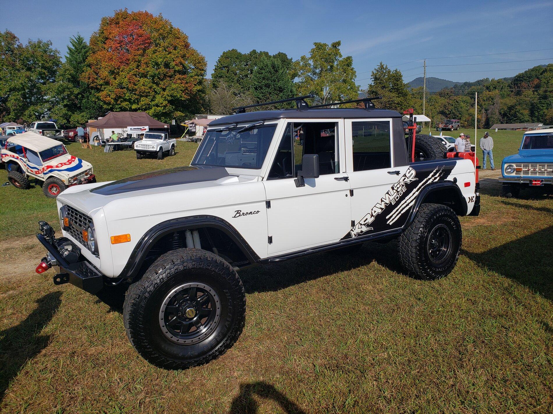 Ford Bronco 4-Door Custom 1st Gen Bronco 20201008_103818