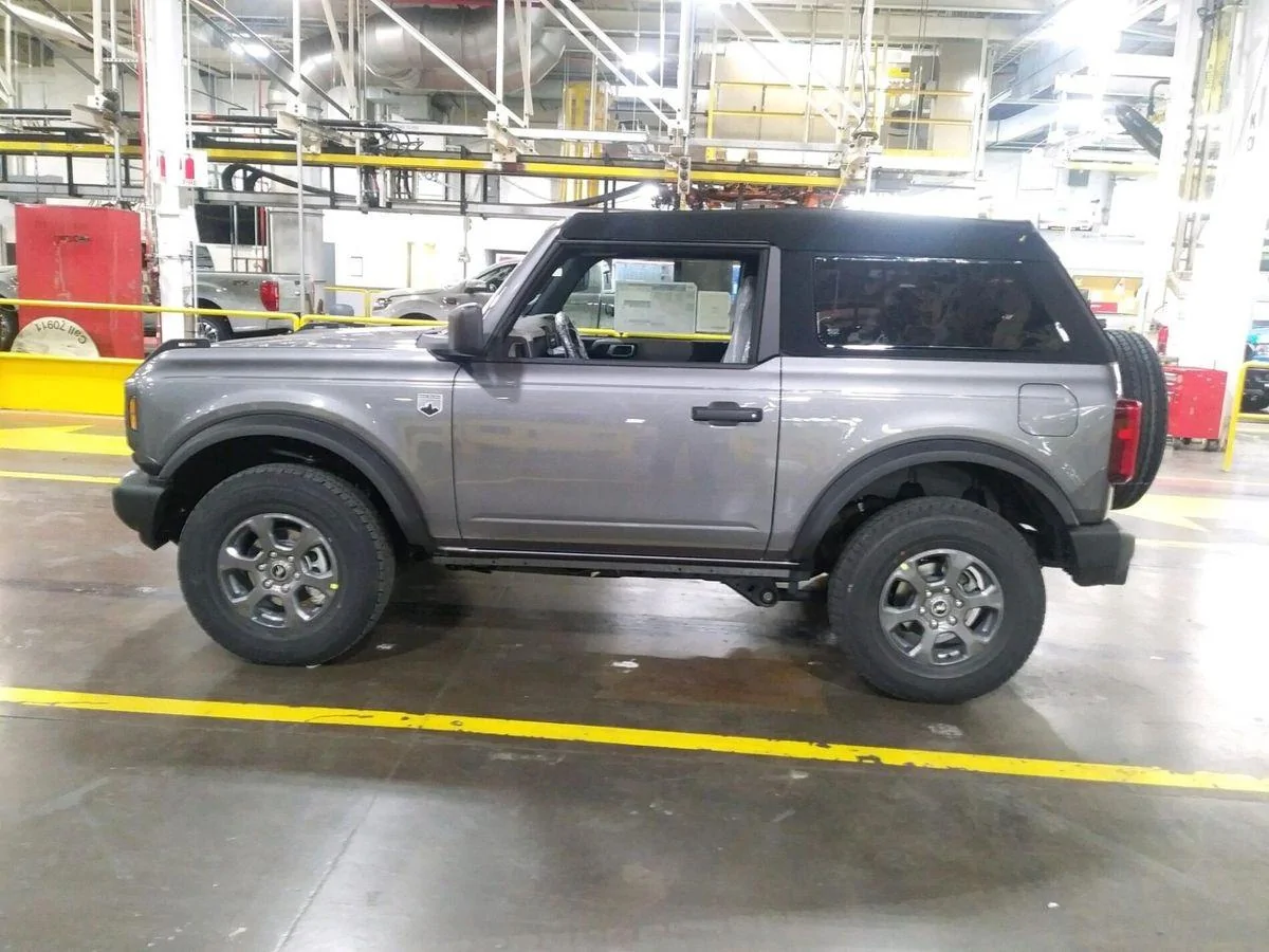 Ford Bronco Carbonized Grey on BB B5CEF573-F702-41A2-A3AD-C6BB922020DD