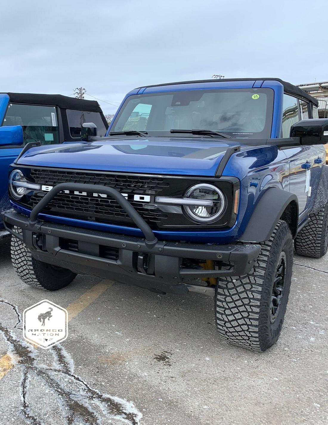 Ford Bronco Official Lightning Blue Paint Thread 78965C32-C988-4EA5-B77C-C4D213040616