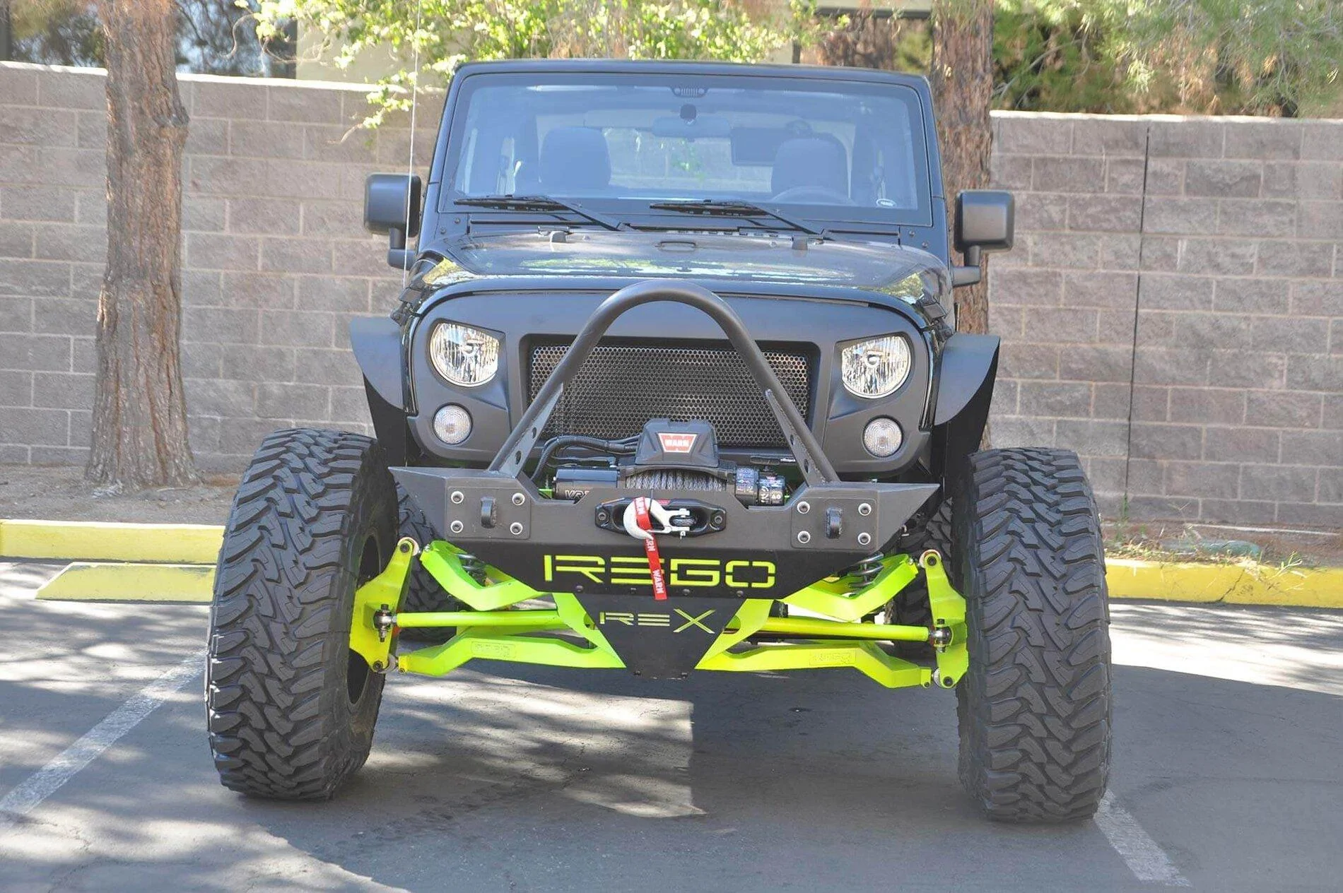 Ford Bronco Pic: Jeep Rubicon with IFS compare-start