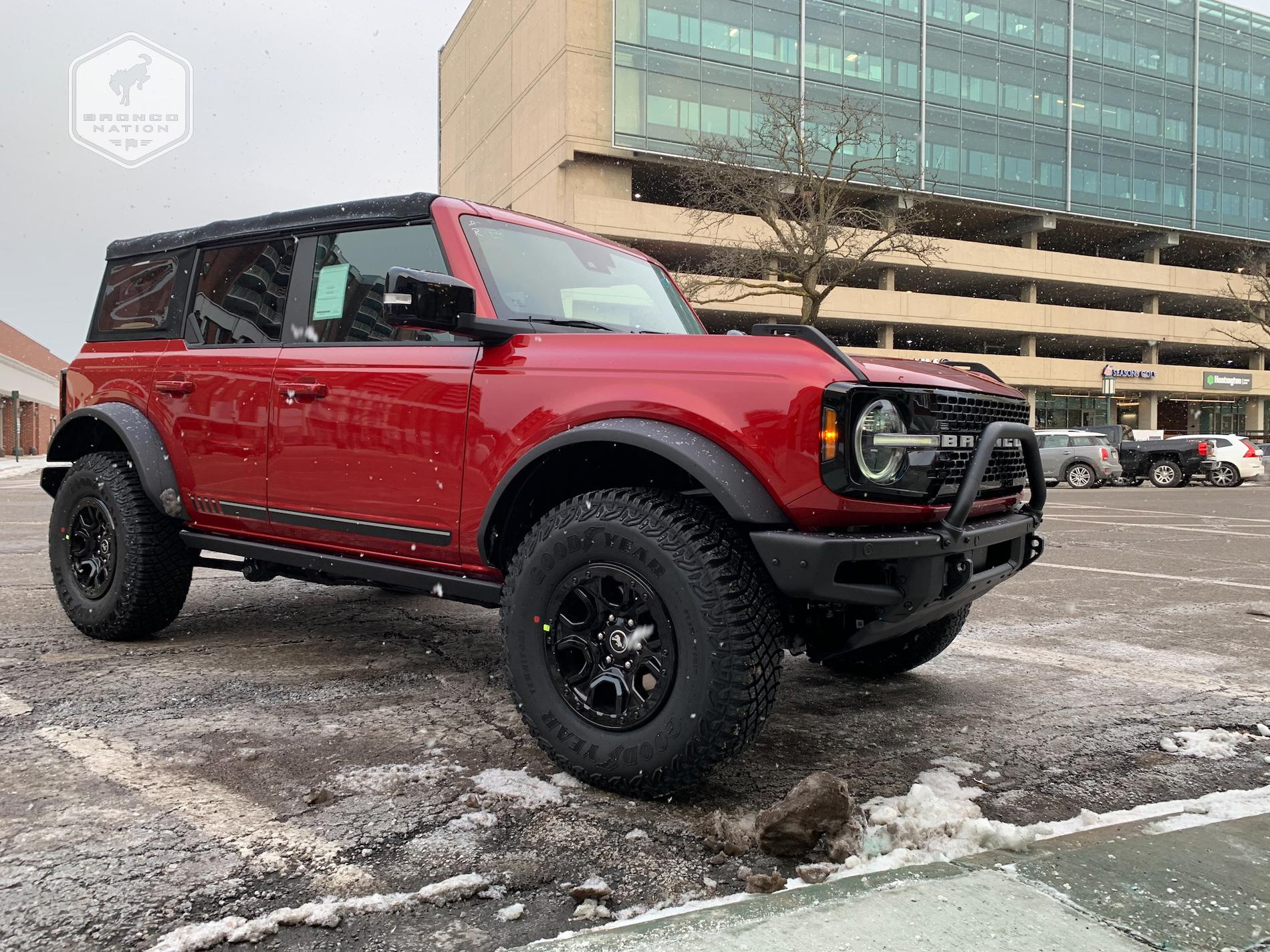 2021 Bronco First Edition Rapid Red 4-Door 4.jpg