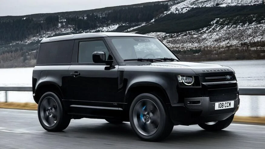 Ford Bronco Compared to a Defender - some general thoughts and concerns. 2022-Land-Rover-Defender-V8-13