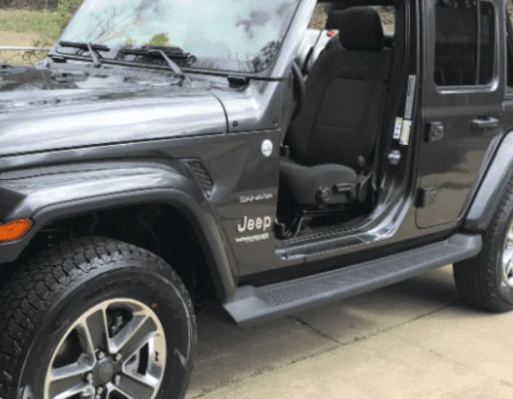 Ford Bronco Doors Off: A Sticky Situation 1614803426953