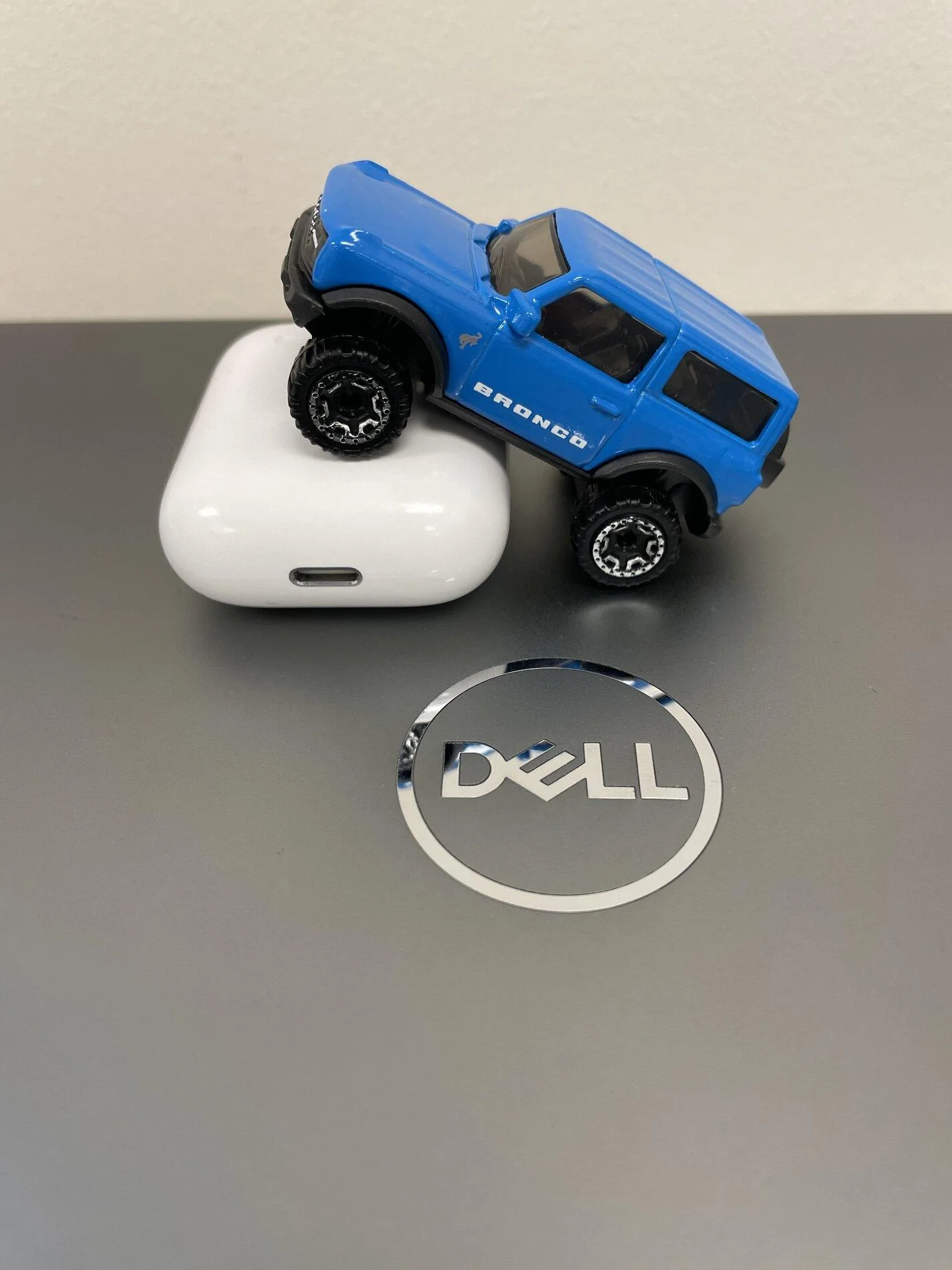 Ford Bronco Let's see those modded Hot Wheels 00CAA59A-2305-4F71-82A9-5909C3E719C7
