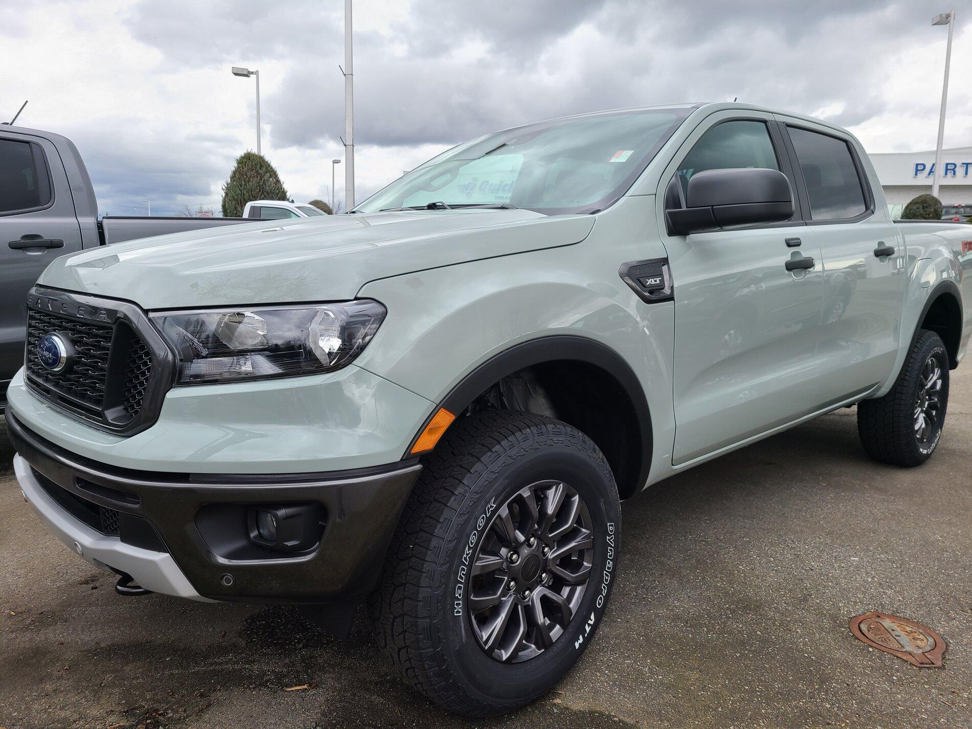 Ford Bronco Cactus Gray Ranger in full sunshine 20210305_151603