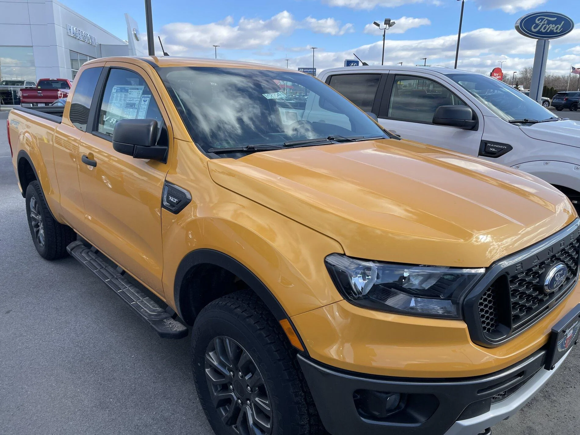 Ford Bronco Cactus grey /Cyber orange B2A995B5-6646-42A4-8CB4-3DA91E1DBF35