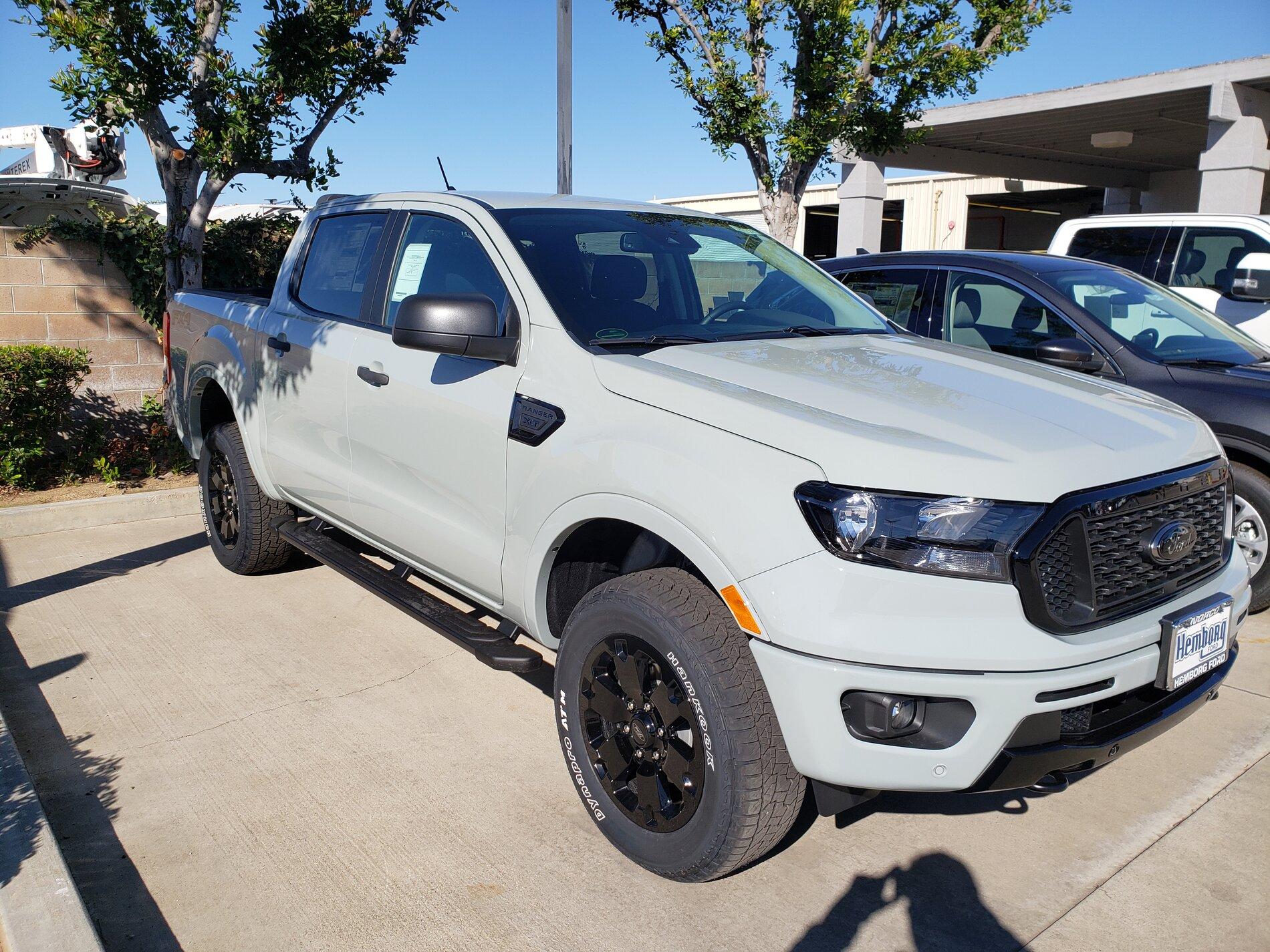 Ford Bronco Cactus grey /Cyber orange 20210306_150445
