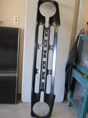 Ford Bronco Bronco grilles being sold on craigslist 01717_dsxaLF3C1aVz_0lM0t2_600x450