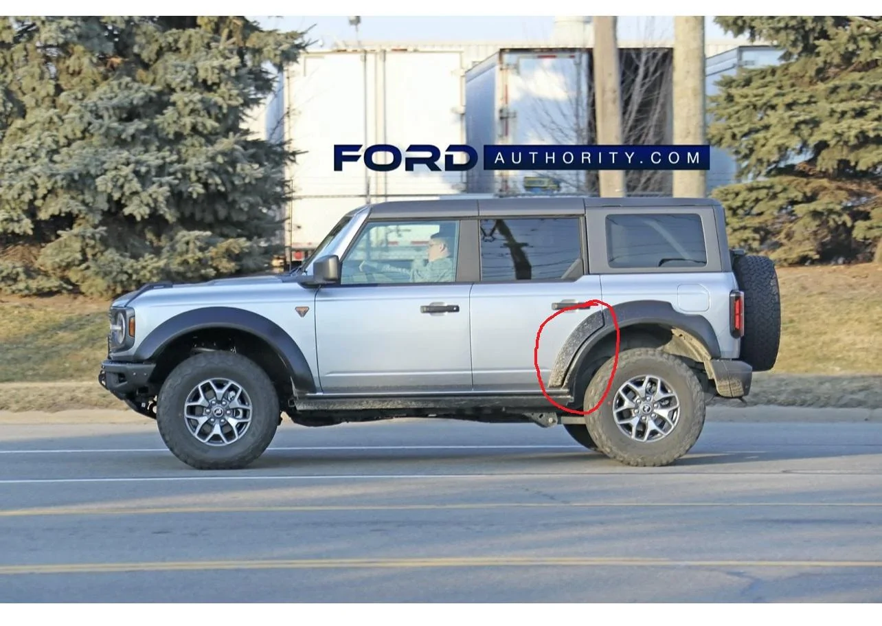 Ford Bronco BADLANDS & A little more... Door