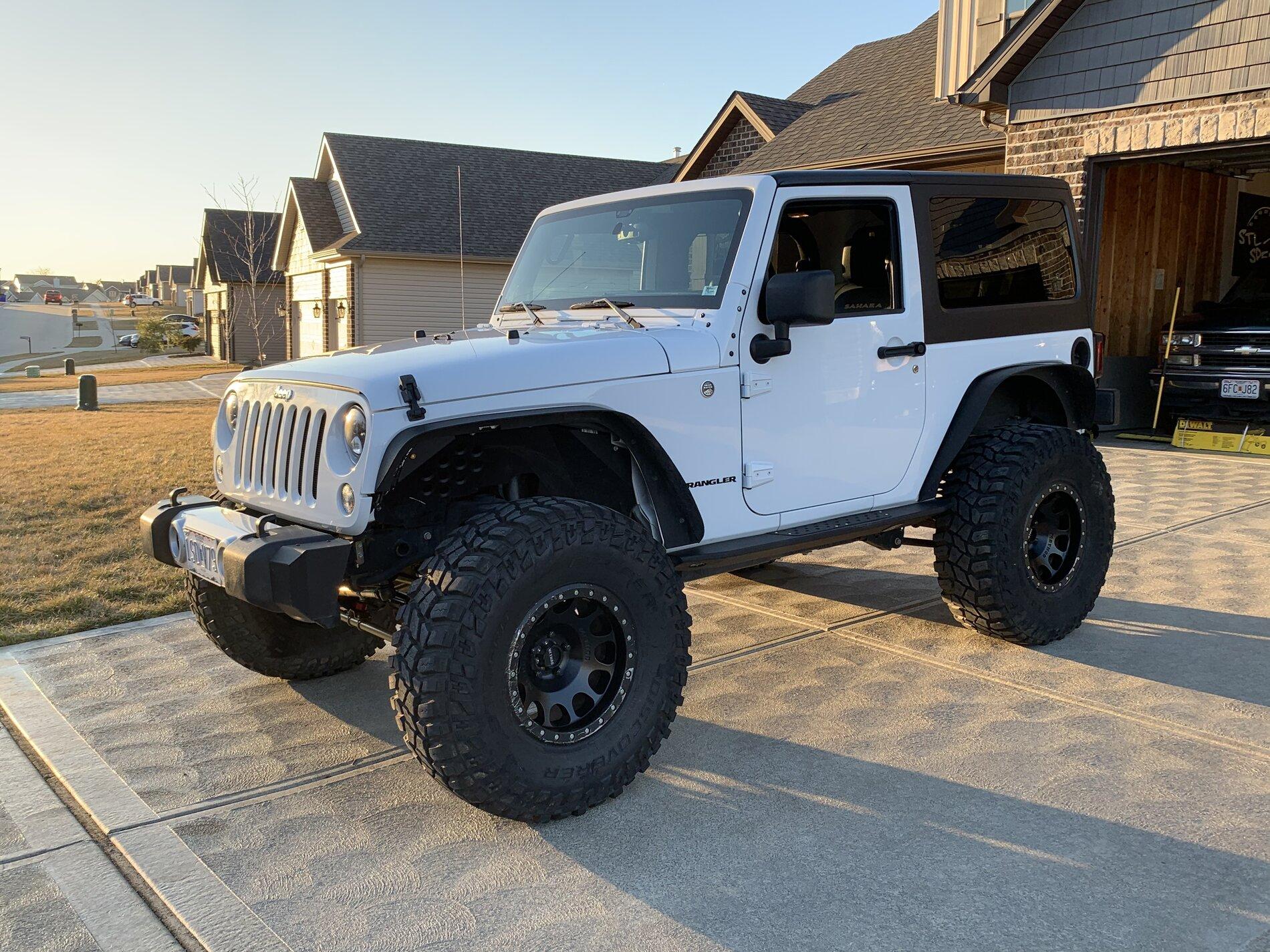 Ford Bronco Troubles in Jeepville? 77236BCA-8D3A-41CA-88BF-EF088830960D