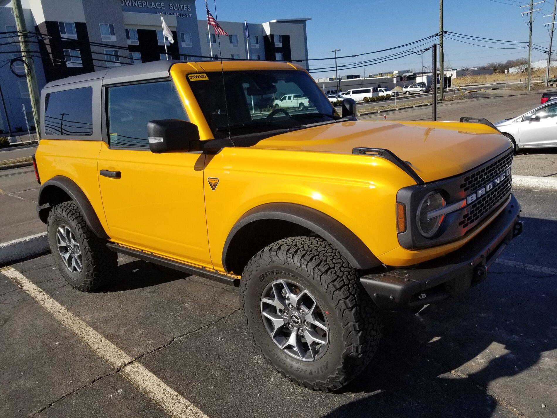 Ford Bronco 2DR Cyber Orange Badlands 20210312_152714
