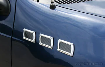 putco-chrome-side-fender-vents3.webp