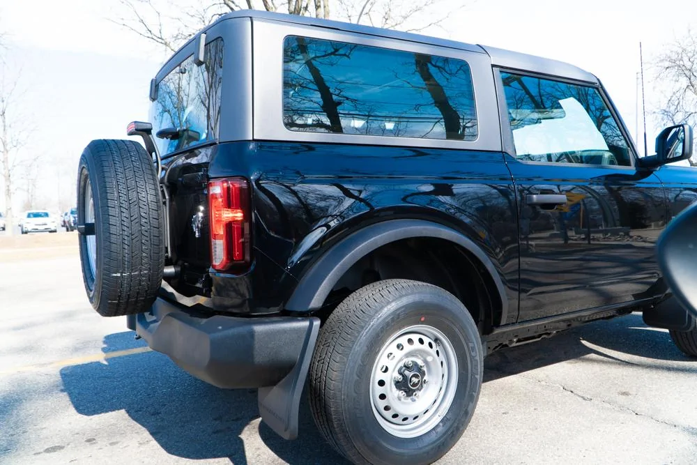 Ford Bronco Went Hunting B1