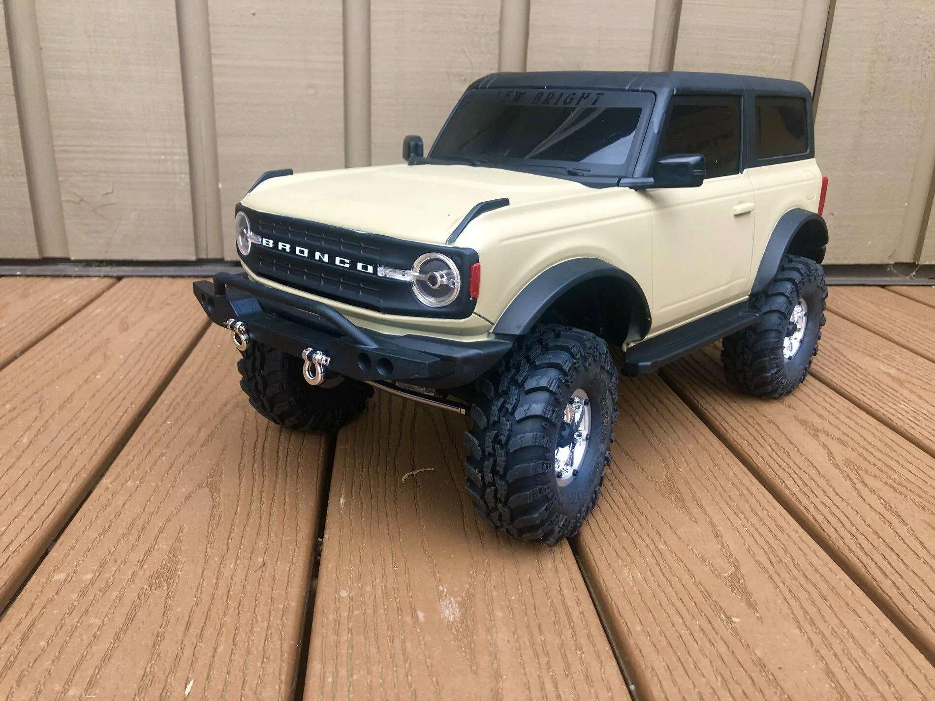 Ford Bronco Scale R/C 911110A5-2A1C-463A-A322-59A708EDA035