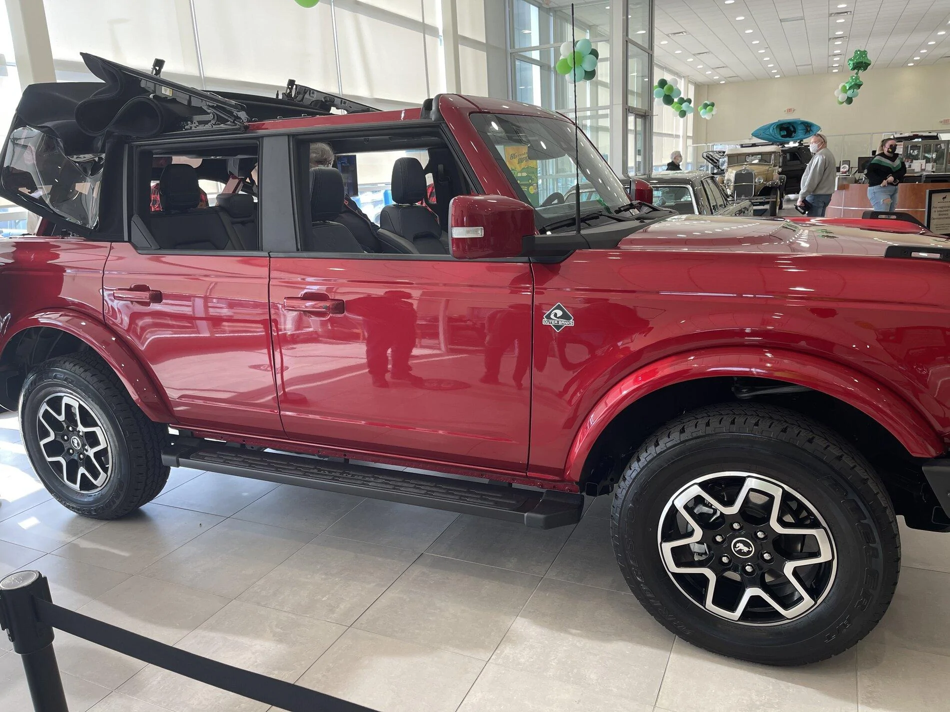Ford Bronco Rapid red OBX 4 dr 8652B8BA-111C-45AF-9246-FAC3424569AC