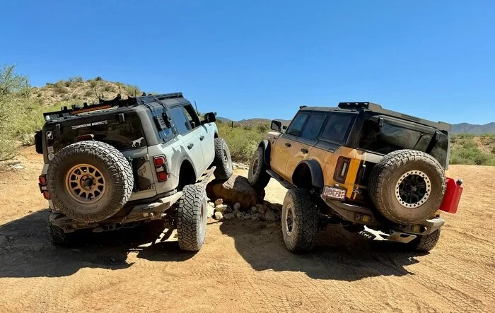 Flexing our new Rock Krawler 4 link kit on Backway to Crown King
