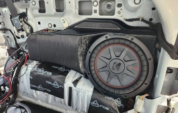 GEARSHADE: Custom Made 10" Subwoofer Enclosure